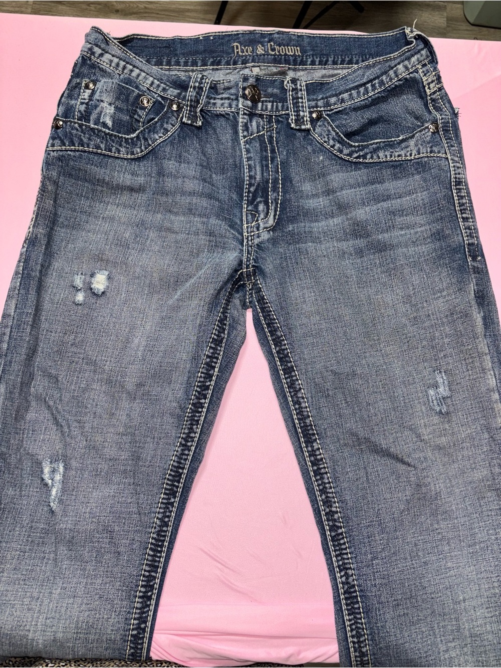 Axe & Crown Men's Straight Fit Blue Distressed Jeans